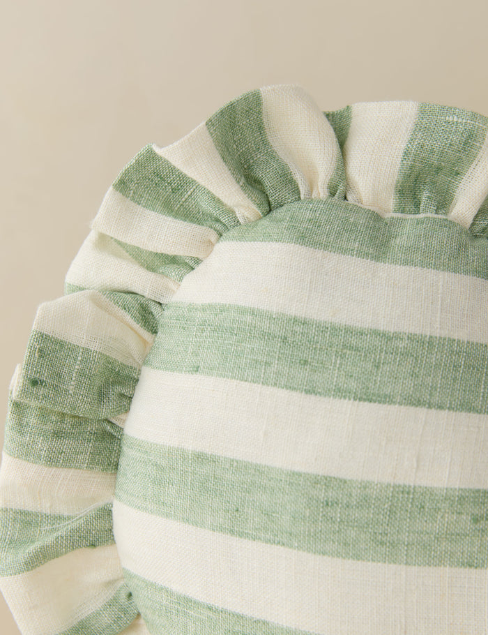 #color::mint-and-ivory