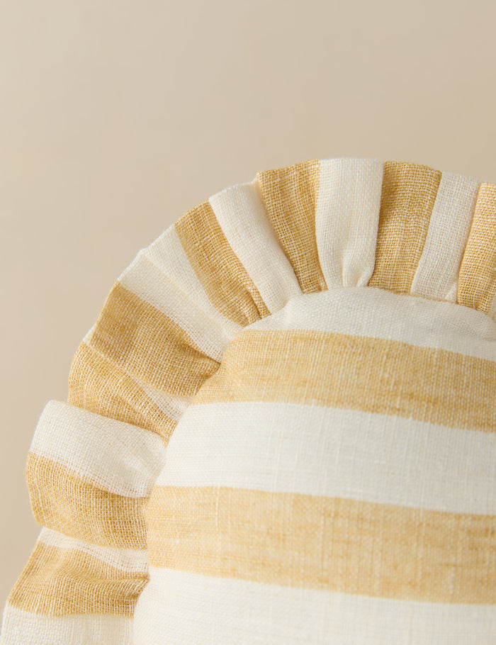 #color::butter-and-ivory