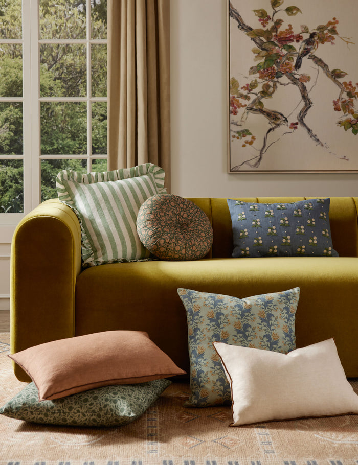 #color::mint-and-ivory #style::square #fill type::with-feather-down-insert  #fill type::pillow-cover-only