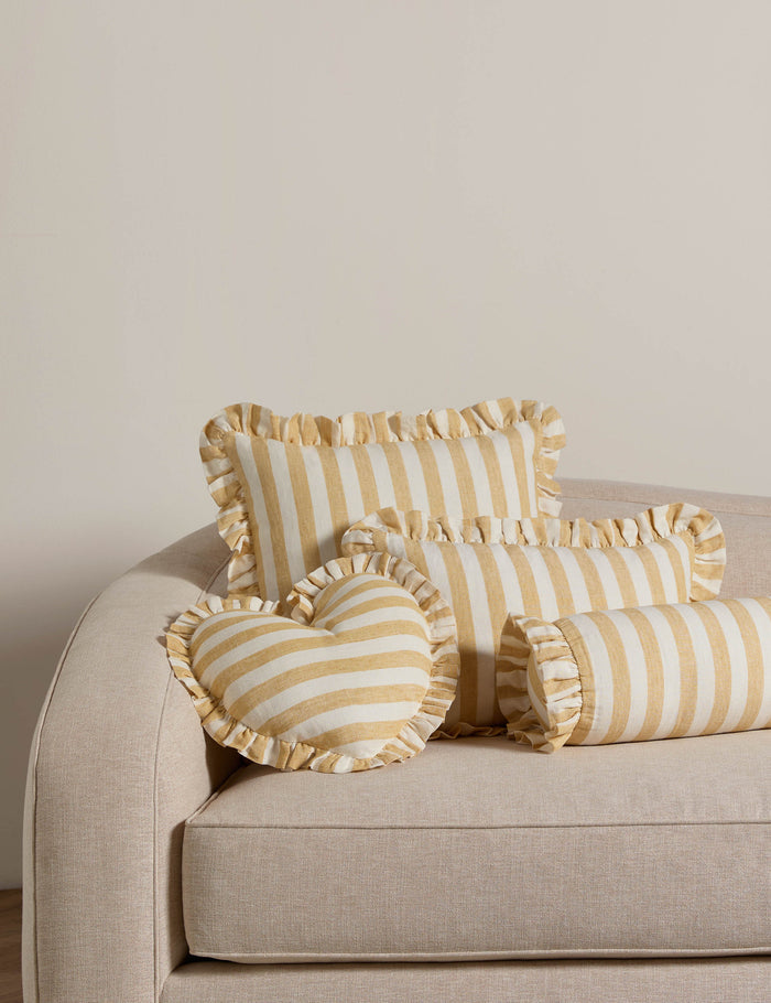 #color::ivory-and-butter #style::square #style::lumbar #fill type::with-feather-down-insert  #fill type::pillow-cover-only