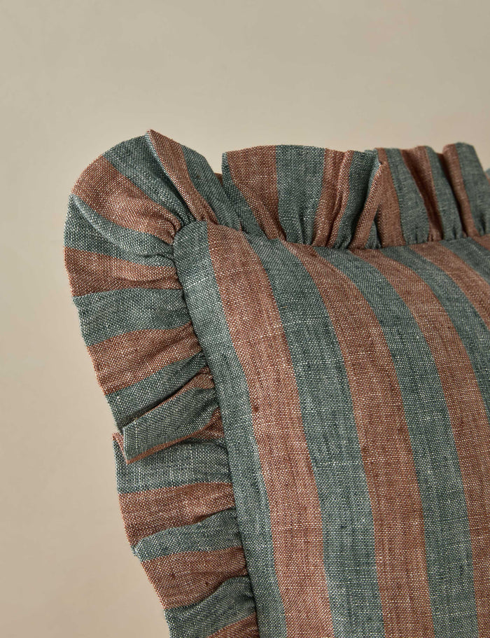 #color::rose-and-indigo #style::square #style::lumbar #fill type::with-feather-down-insert  #fill type::pillow-cover-only
