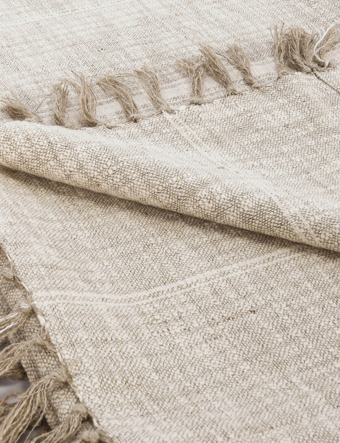 #color::natural-and-ivory