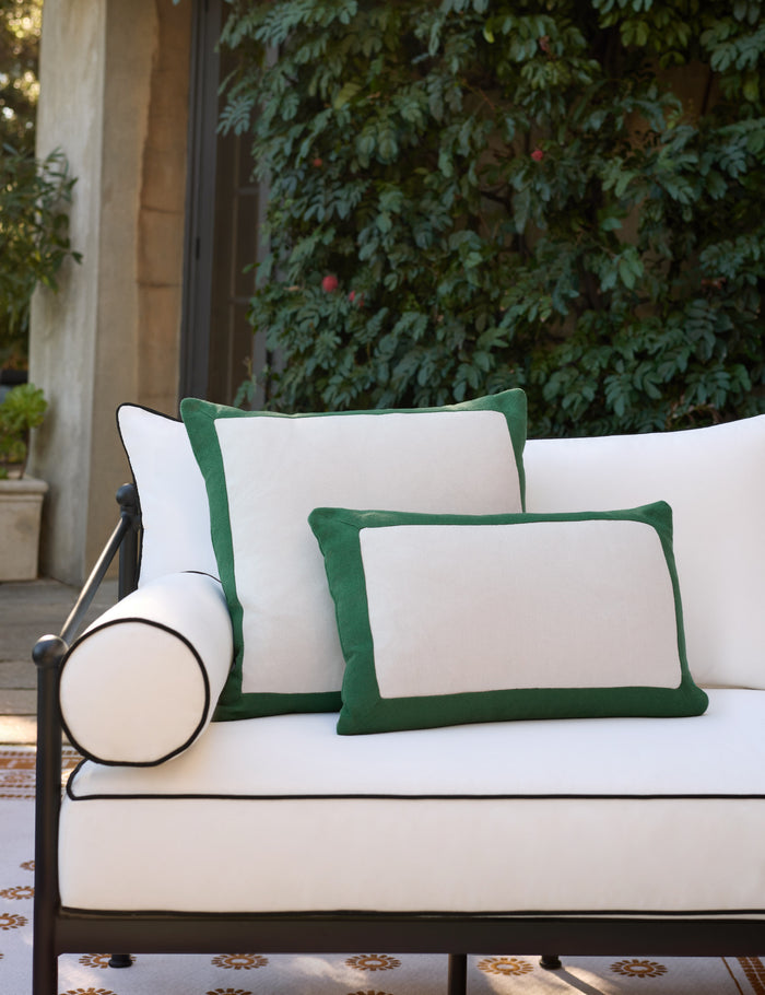 #color::emerald #style::lumbar #style::square