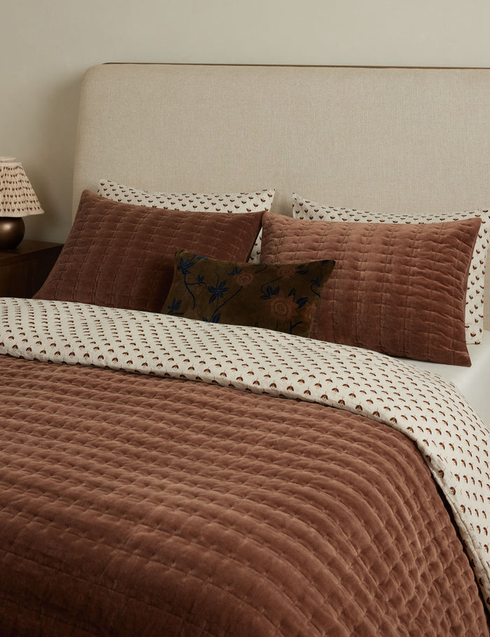 #color::rosewood #size::standard #size::king