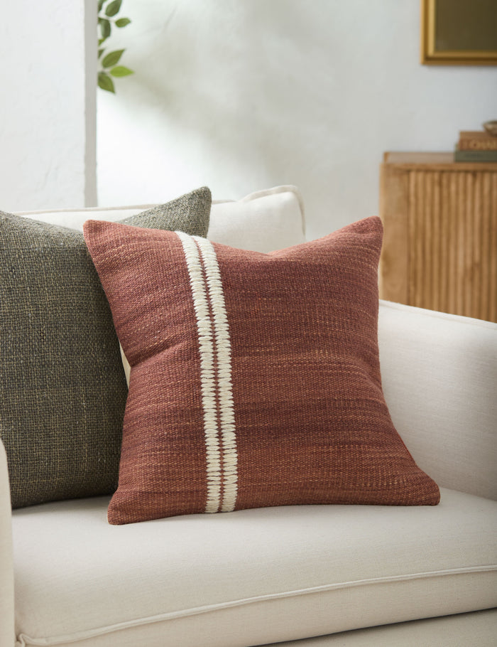 #color::chestnut-and-ivory #size::18--x-18- #size::20--x-20- #size::22--x-22- #insert::down #insert::polyester