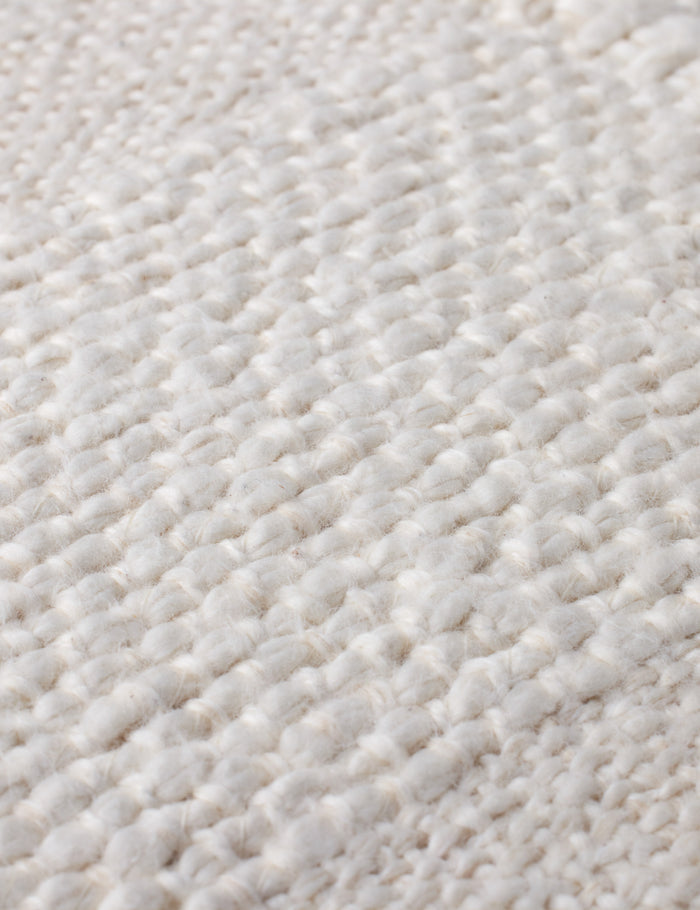 #color::ivory #size::22--x-22- #insert::down #insert::polyester