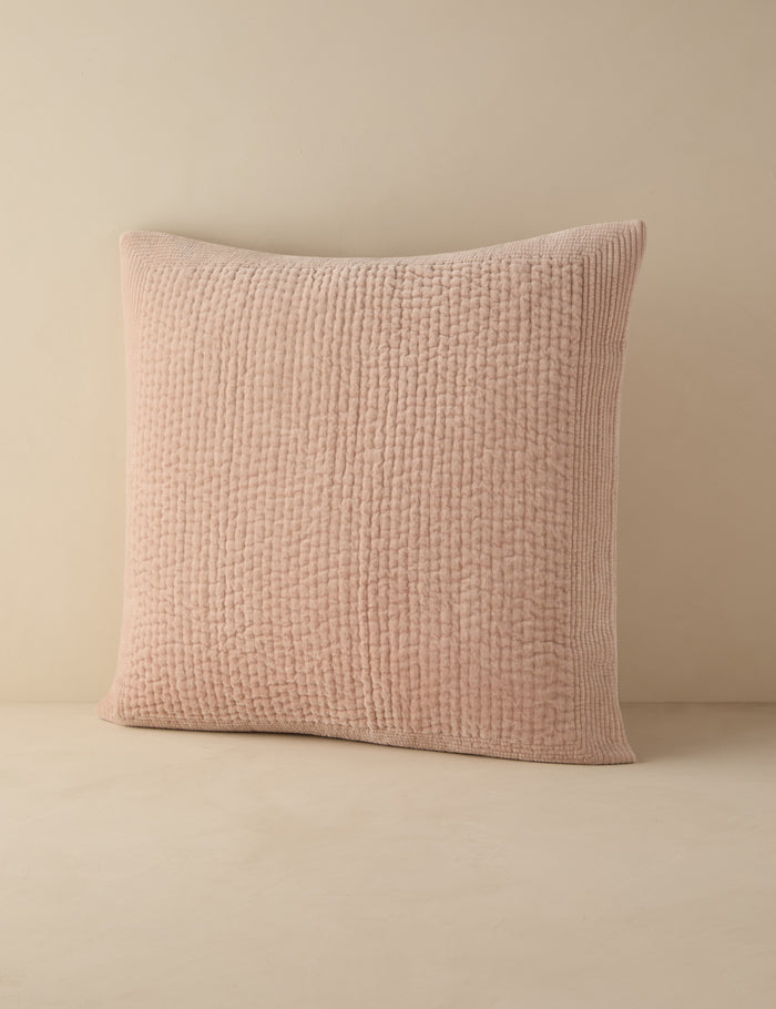 #color::blush #size::euro