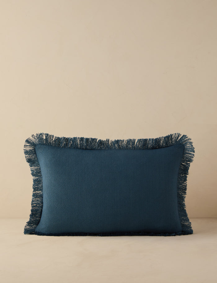 #color::cobalt #style::lumbar #fill-type::polyester