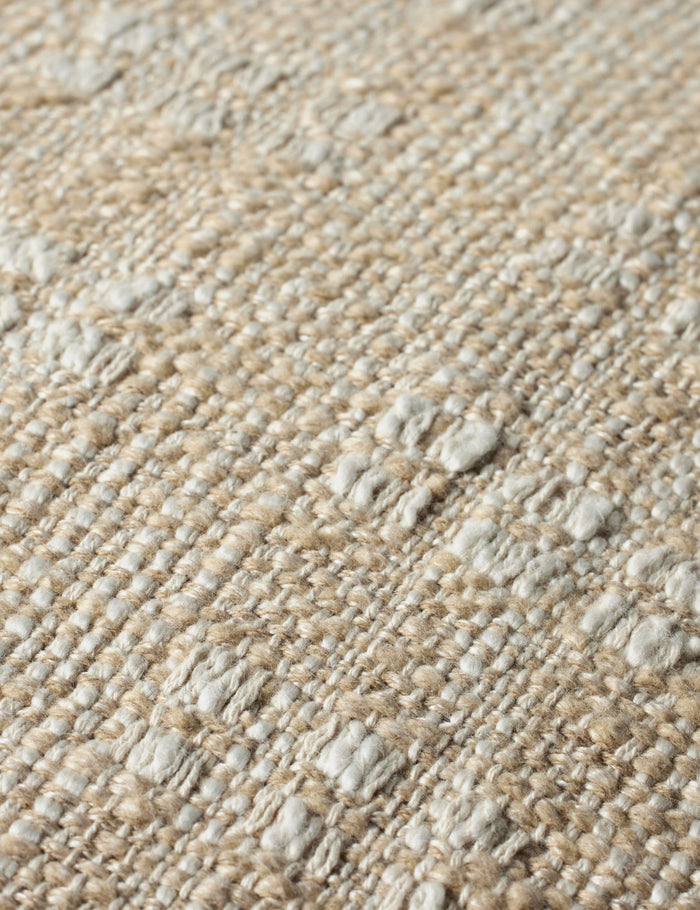 #color::beige #size::22--x-22- #insert::down #insert::polyester
