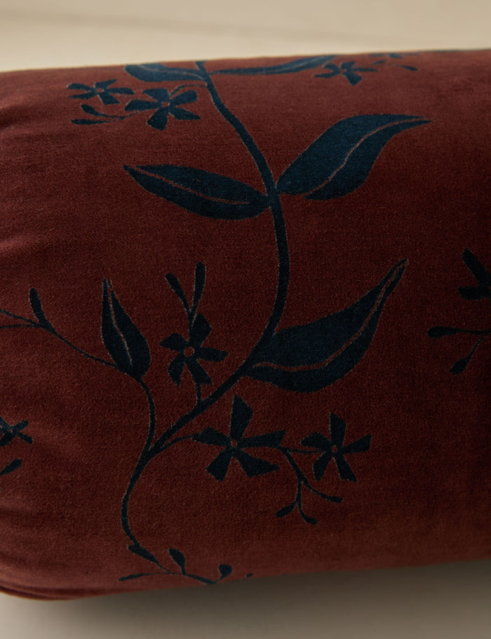 #color::sangria #style::bolster