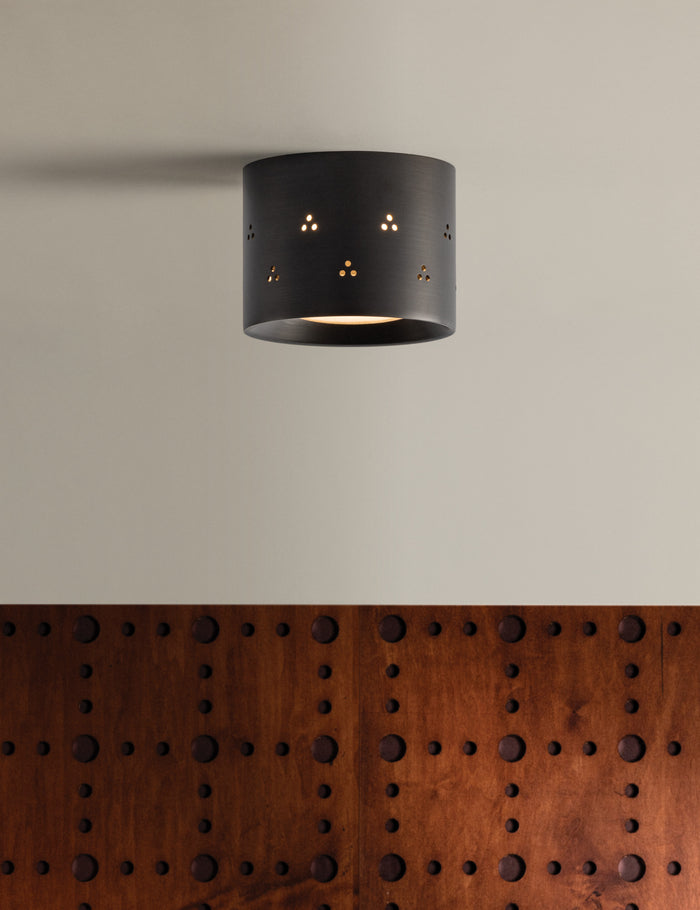 #color::bronze #size::4.5-dia