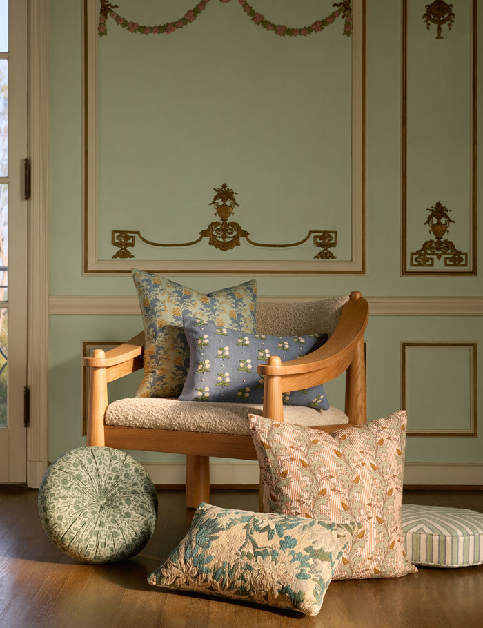 #color::blue #style::square #style::lumbar