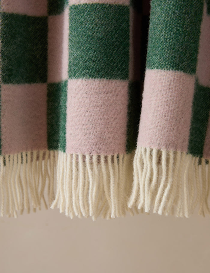 #color::green-pink