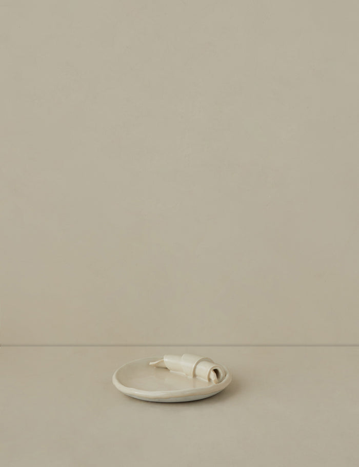 #color::cream