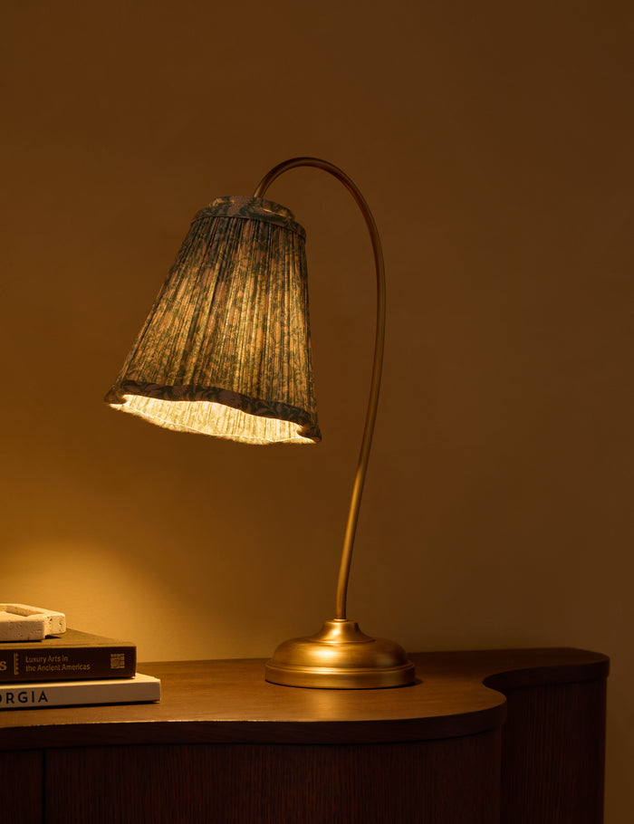 #color::Fransen-and-Antique-Brass