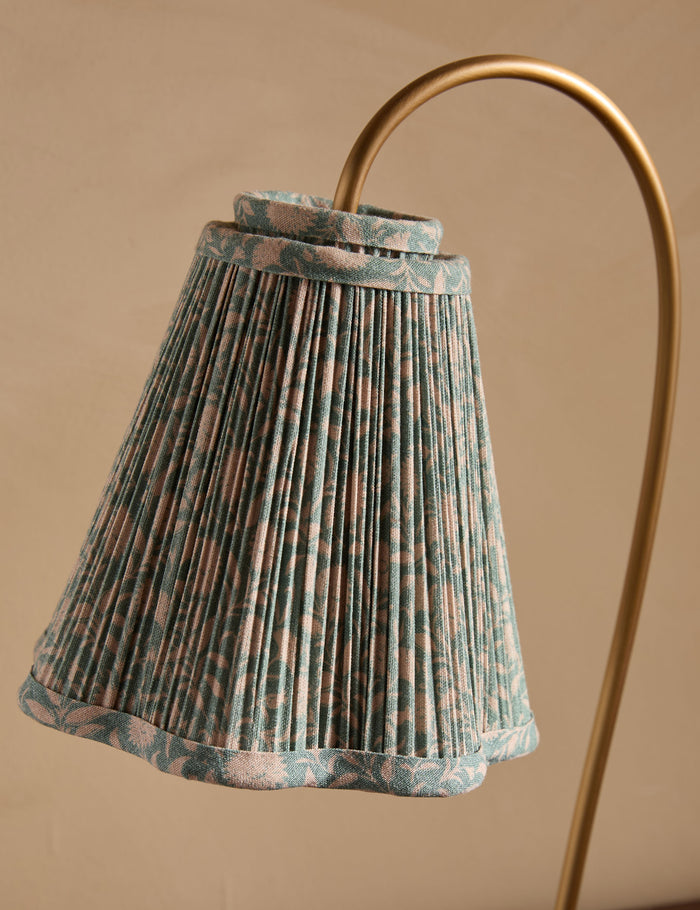 #color::Fransen-and-Antique-Brass
