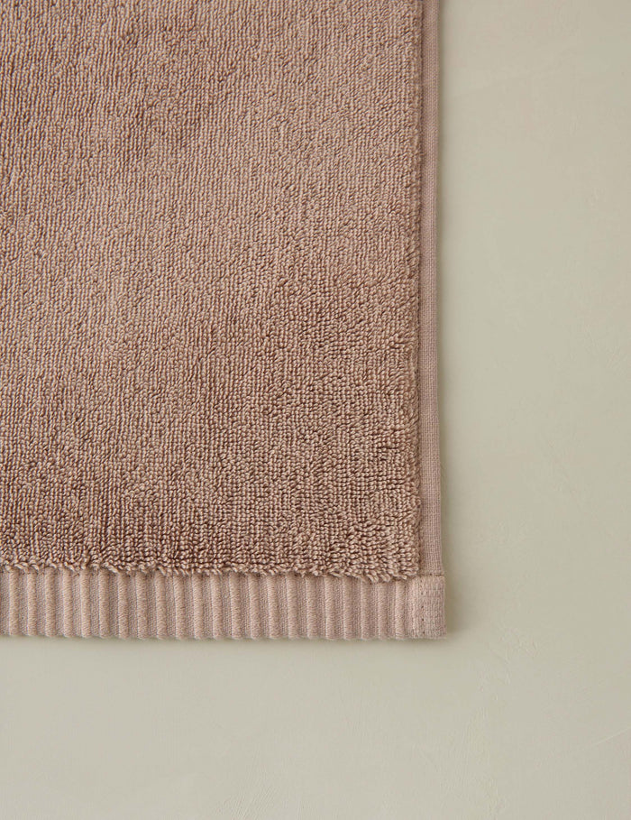 #color::blush #style::bath-sheet #style::bath-towel #style::hand-towel #style::washcloth #style::towel-set