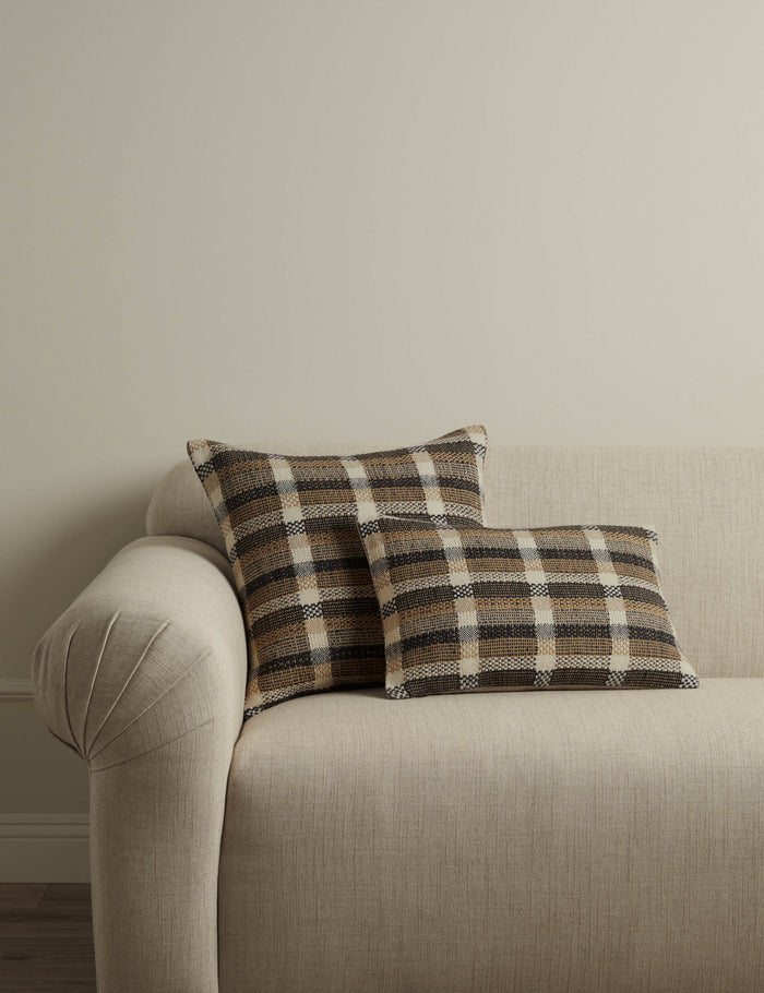 #color::midnight #style::square #style::lumbar