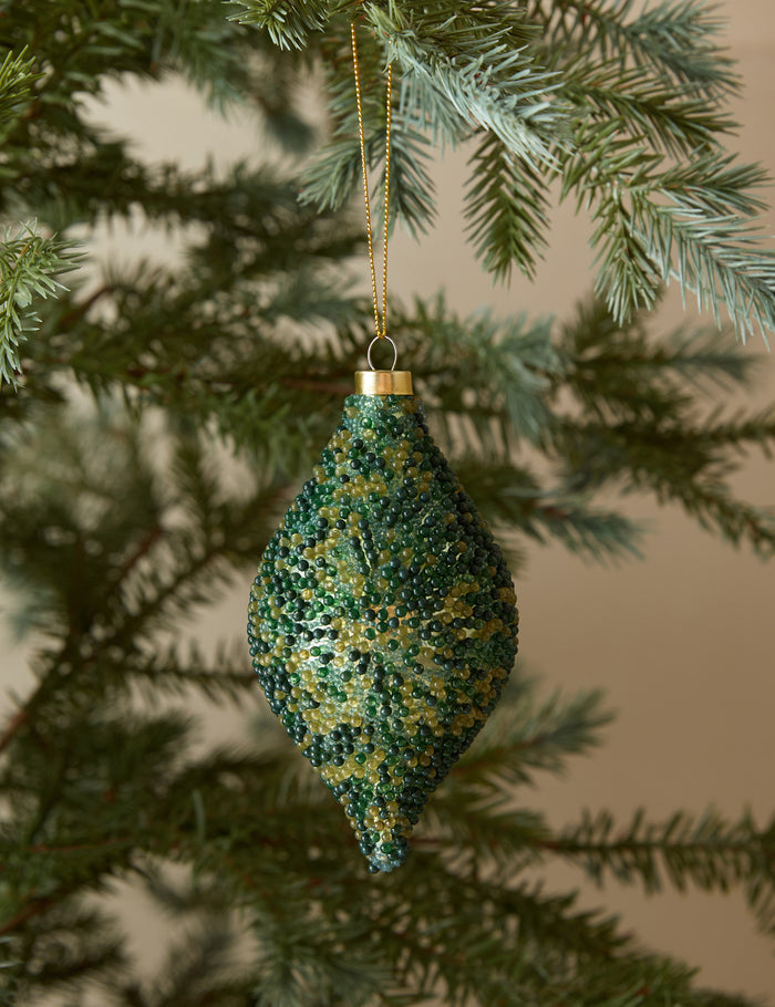#color::green #style::finial