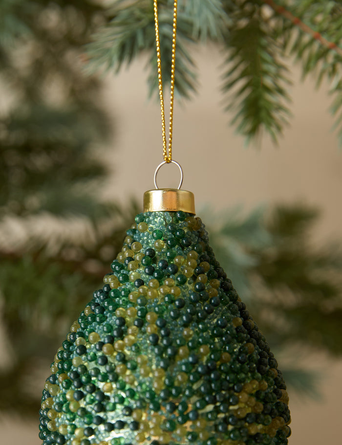 #color::green #style::finial