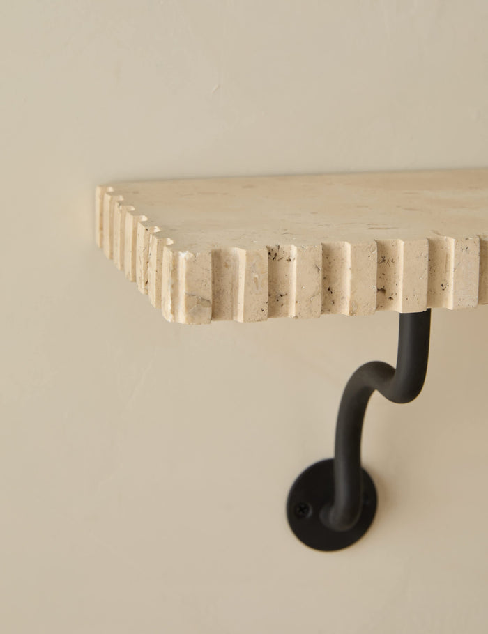 #color::travertine #size::medium