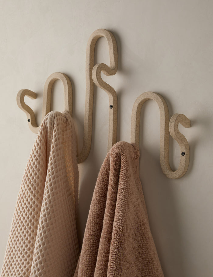 #color::sand #style::wide