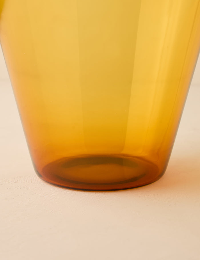 #color::amber