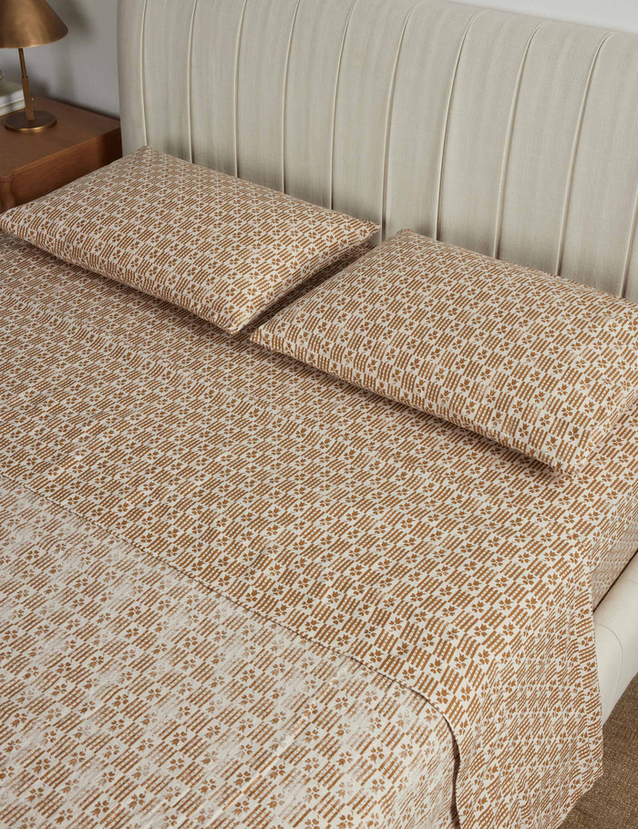 #color::marigold #size::standard #size::king