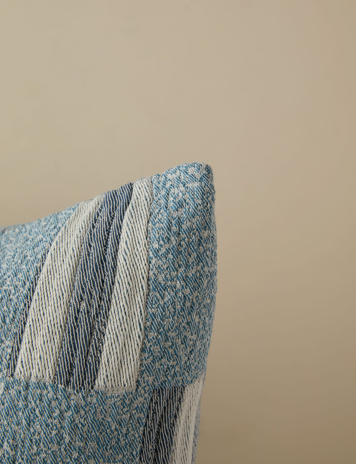 #color::chambray #size::standard #size::king #size::euro