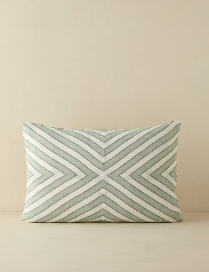 #color::sage #style::lumbar
