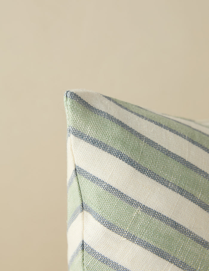 #color::sage #style::lumbar