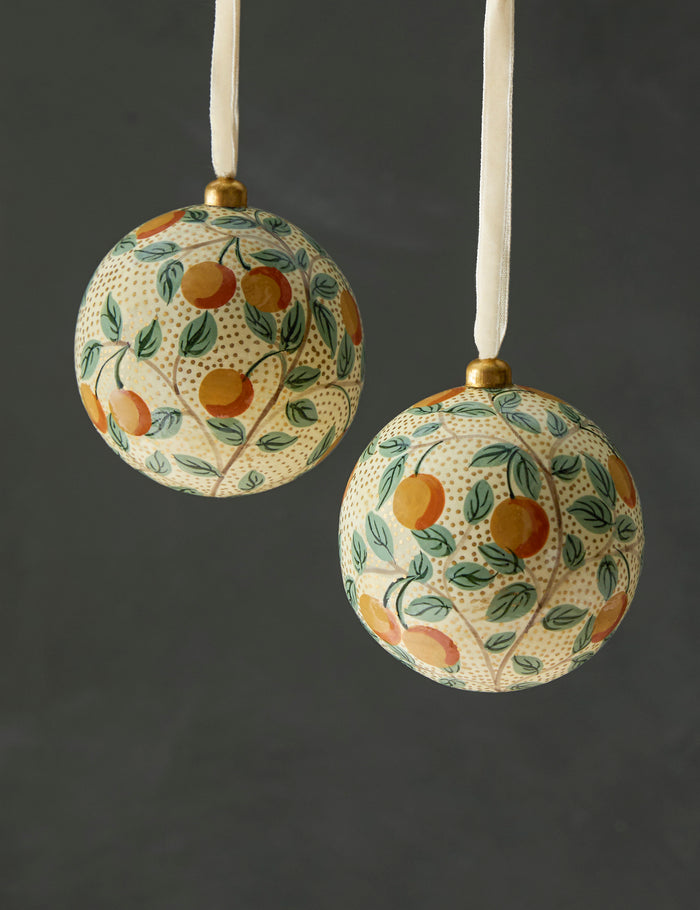 #style::oranges | Set of 2 Joelle paper mache ornaments