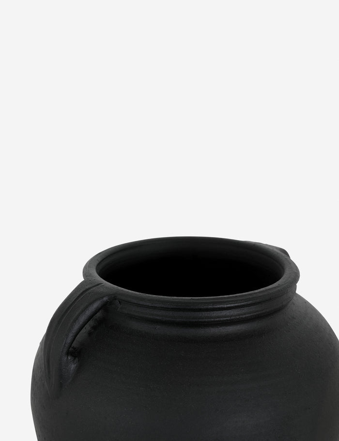 #color::black