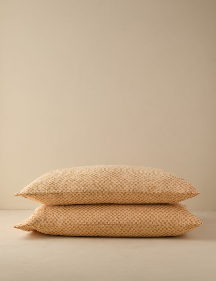 #color::peach #size::king #size::standard