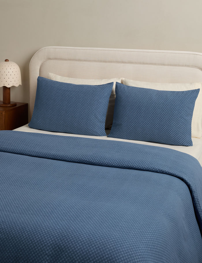 #color::azure #size::standard #size::king