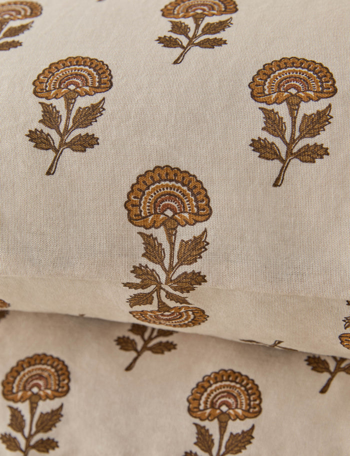 #color::marigold #size::standard #size::king