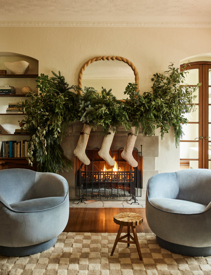 #color::evergreen #color::taupe