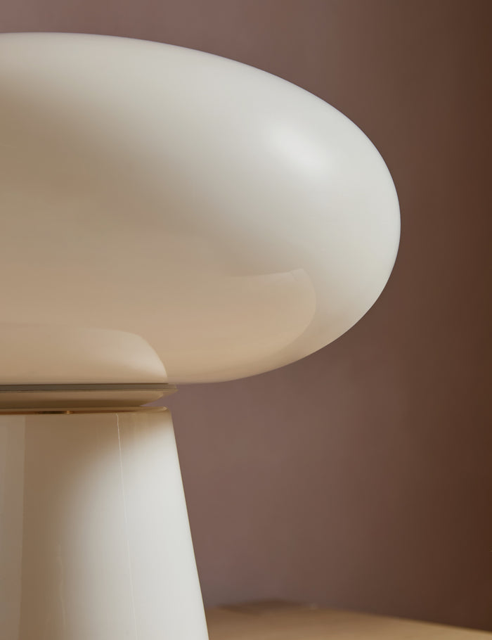 #color::ivory