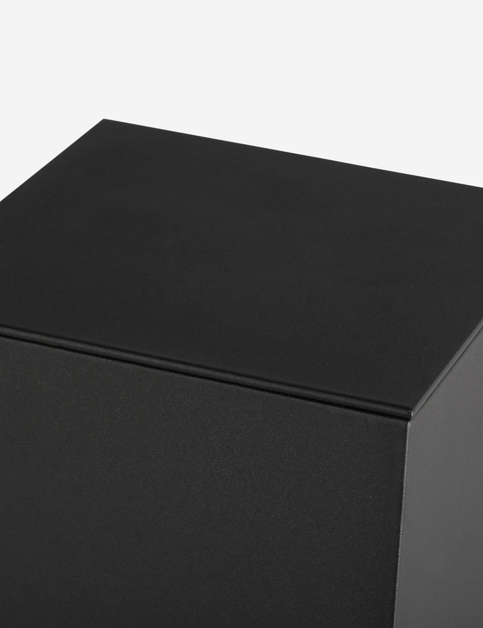 #color::black #size::14.25-H