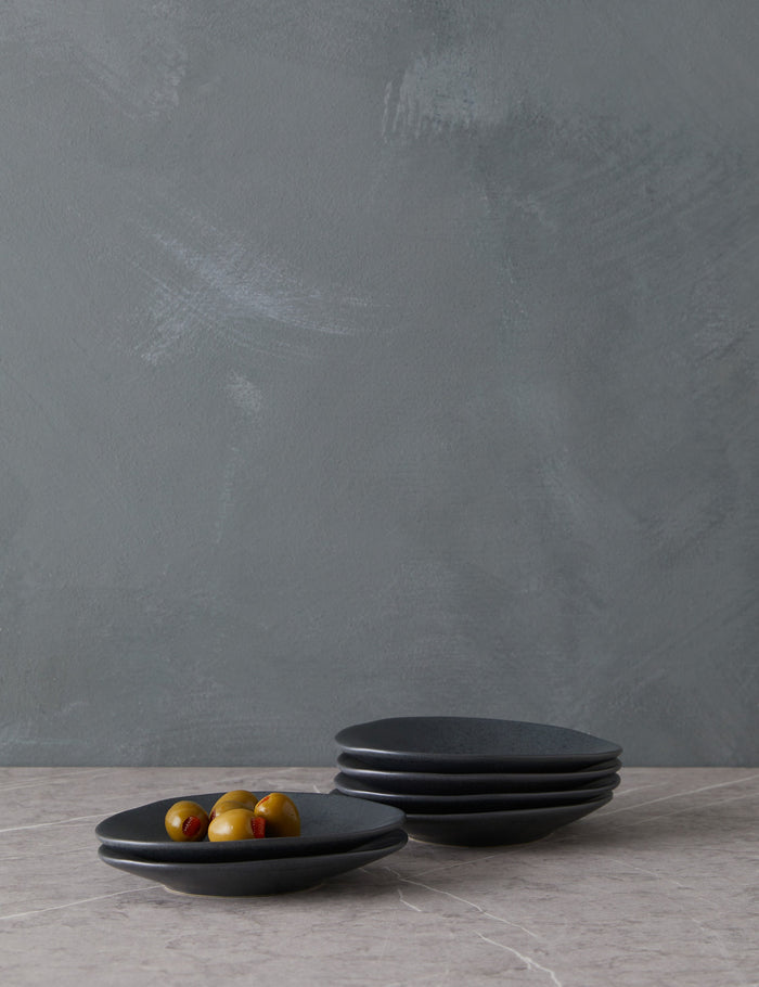 Black / Oval Plates -Set of 6