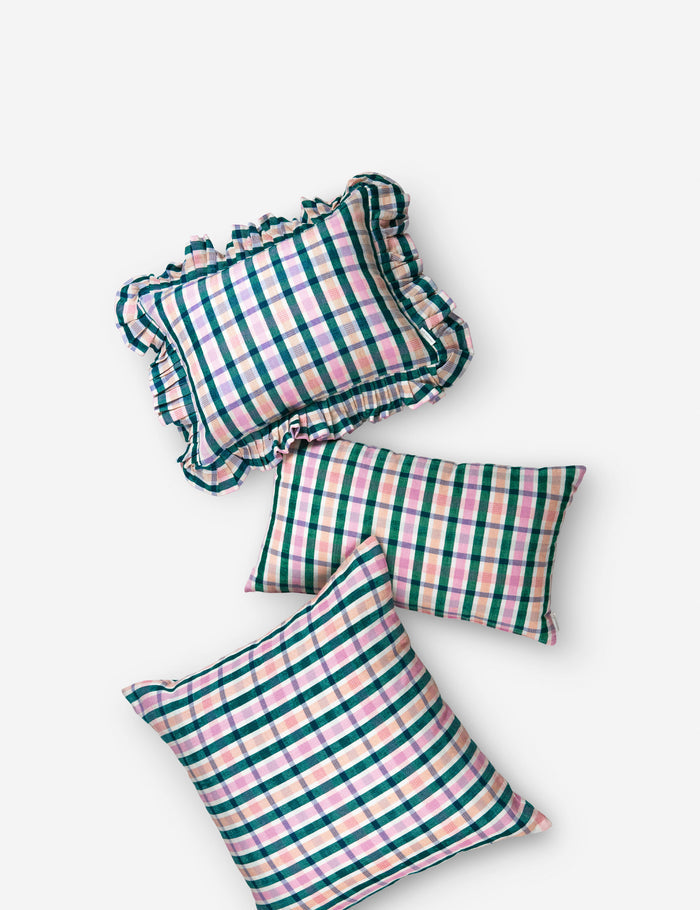 #color::pink-and-green #size::lumbar #size::square