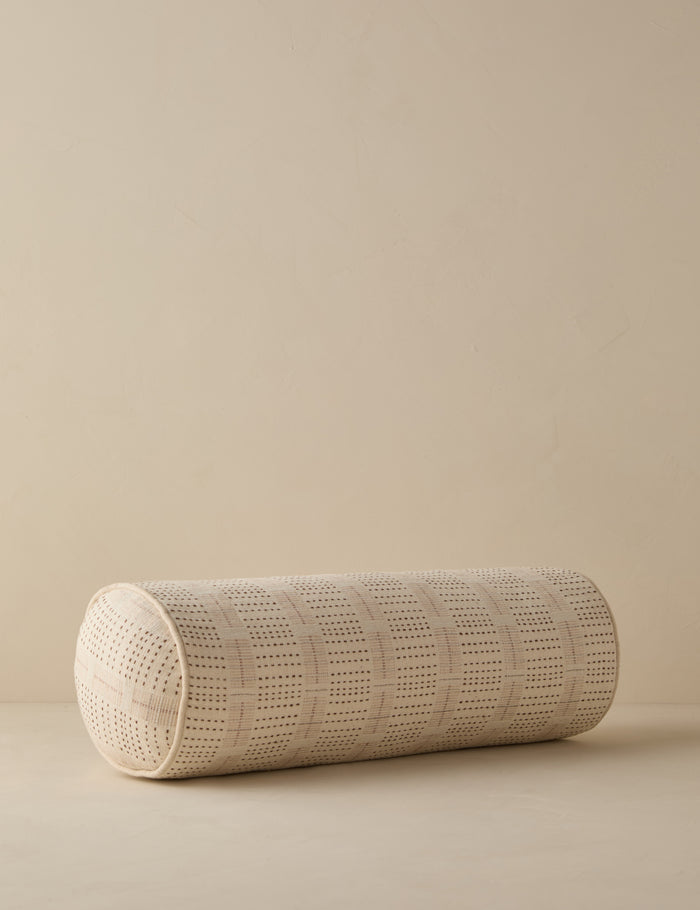 #color::ivory #style::bolster
