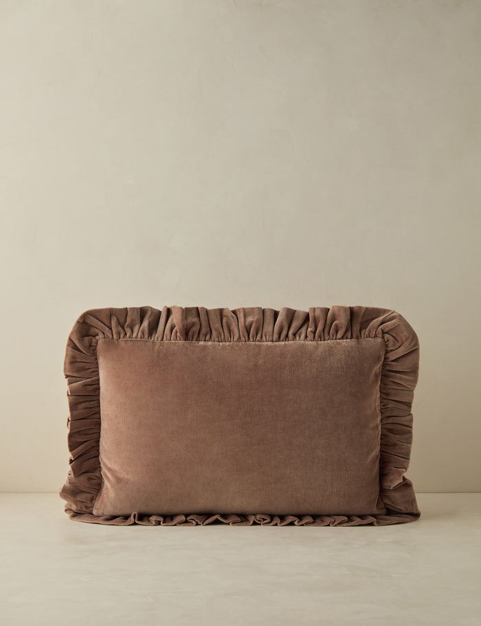 #color::dusty-pink #style::lumbar #fill type::with-feather-down-insert #fill type::pillow-cover-only