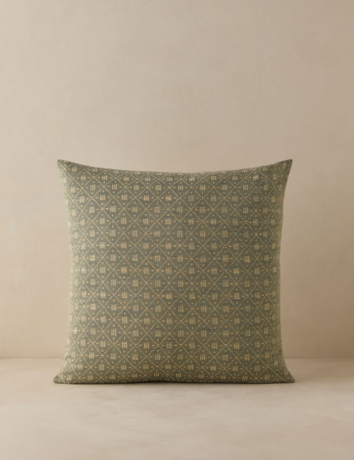 #color::sage-and-ivory #style::square #fill type::with-feather-down-insert #fill type::pillow-cover-only