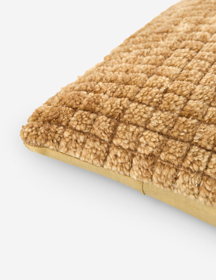 #color::caramel-and-sandstone #size::18--x-18- #size::20--x-20- #size::22--x-22- #insert::down #insert::polyester