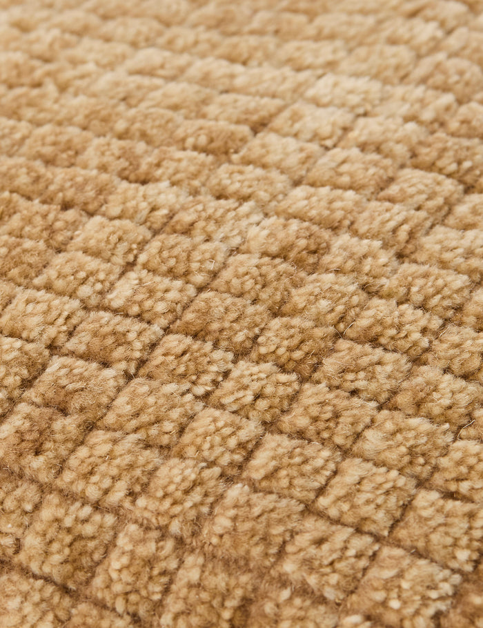 #color::caramel-and-sandstone #size::18--x-18- #size::20--x-20- #size::22--x-22- #insert::down #insert::polyester
