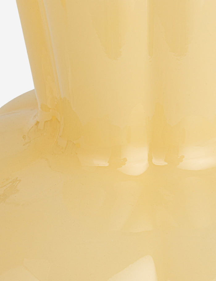 #color::yellow