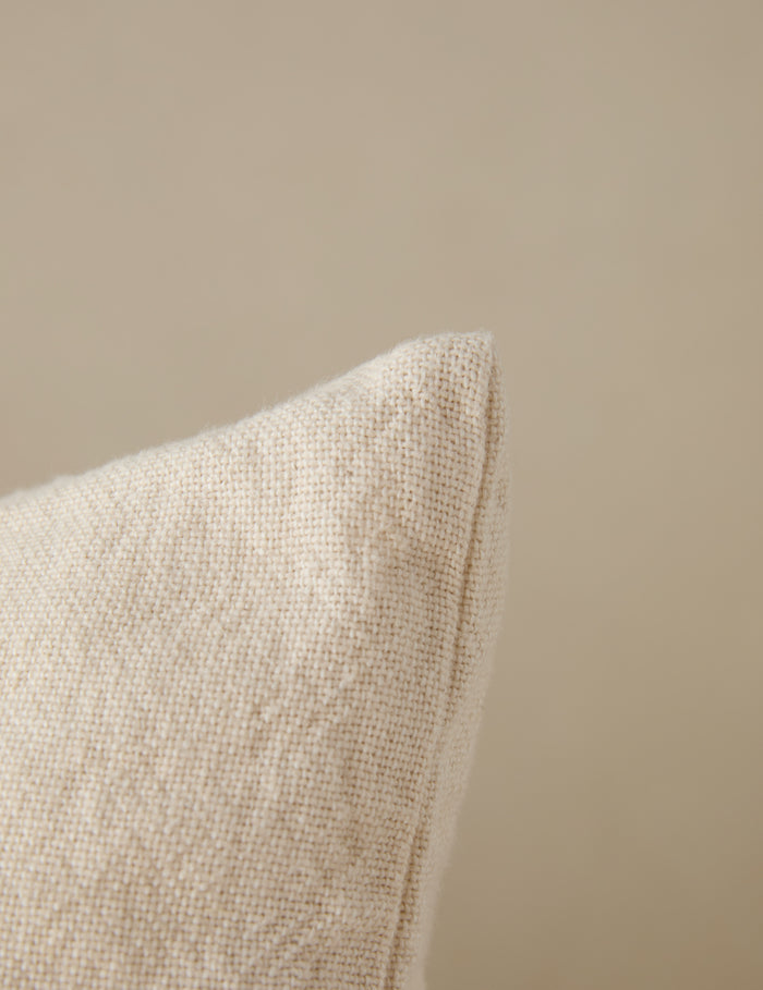 #color::ivory #size::standard #size::king