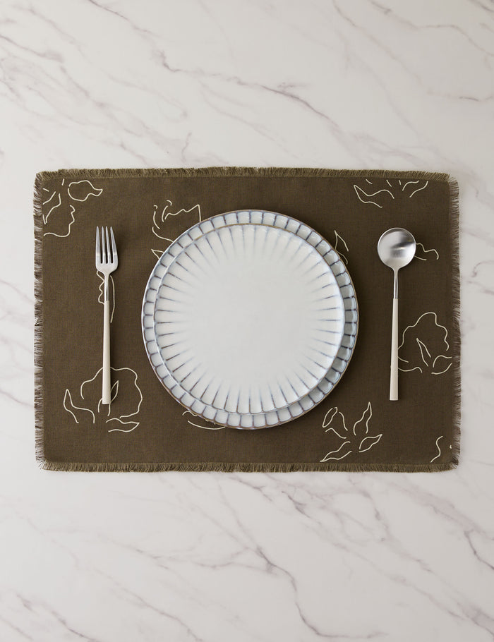 #color:dark-olive #style::placemat--set-of-4
