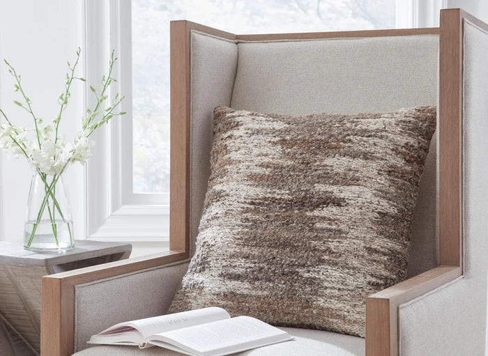 Nealton Pillow